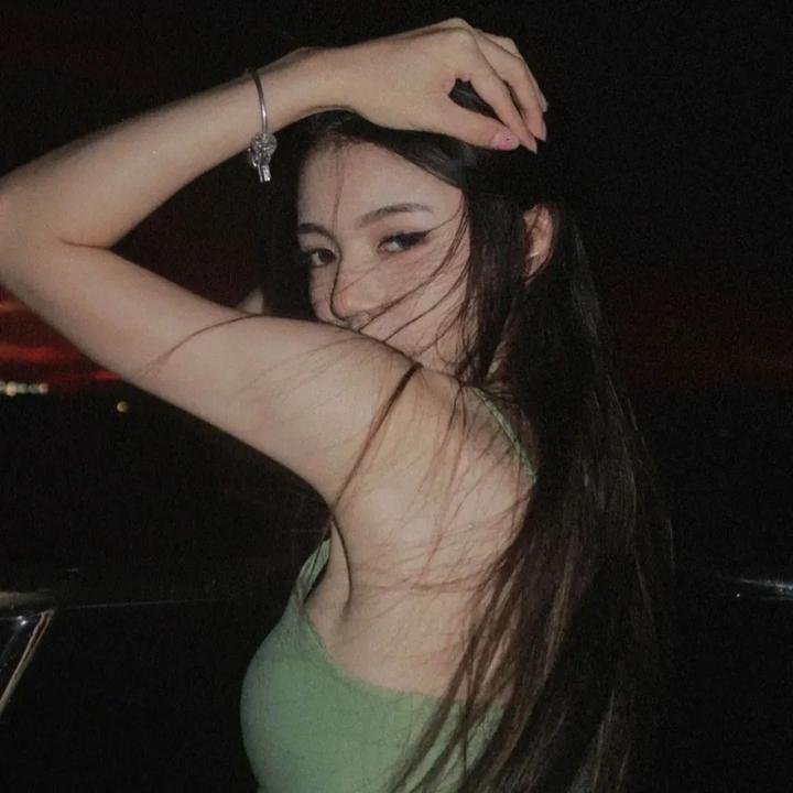 女生爱女生